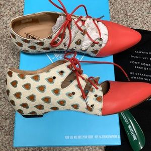 John fluvog pony hearts lace up shoes